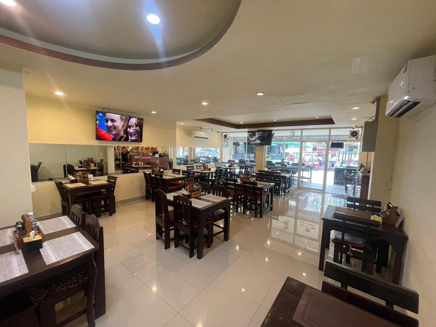 Malee Guesthouse And Restaurant Pattaya Bagian luar foto