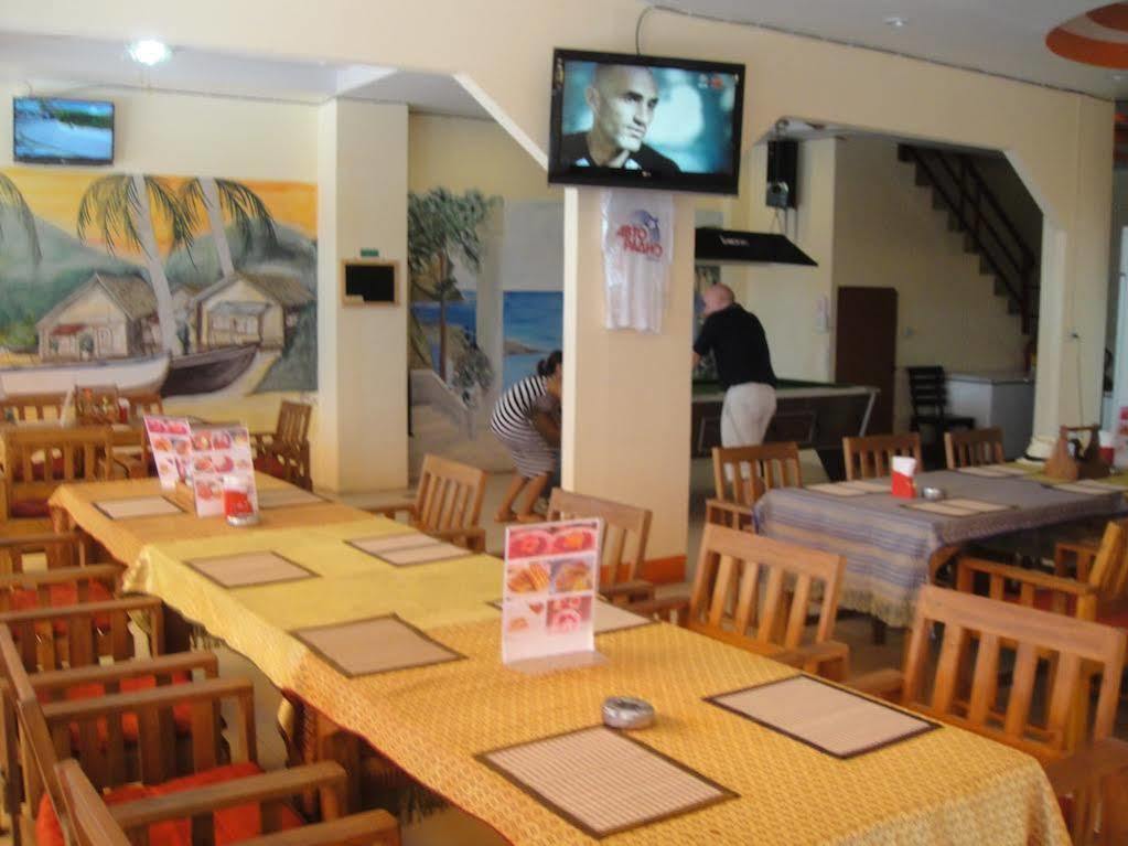 Malee Guesthouse And Restaurant Pattaya Bagian luar foto